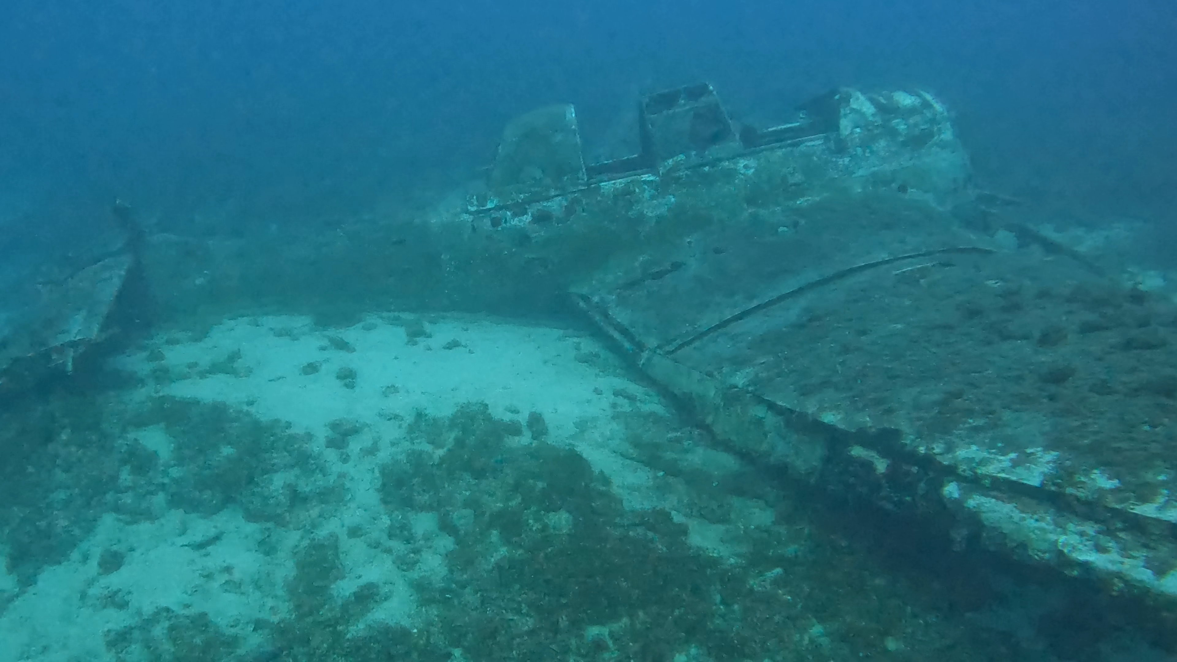 Underwater wreck of the Junkers Ju 87 or Stuka (from Sturzkampfflugzeug, „dive bomber“) seen from the side