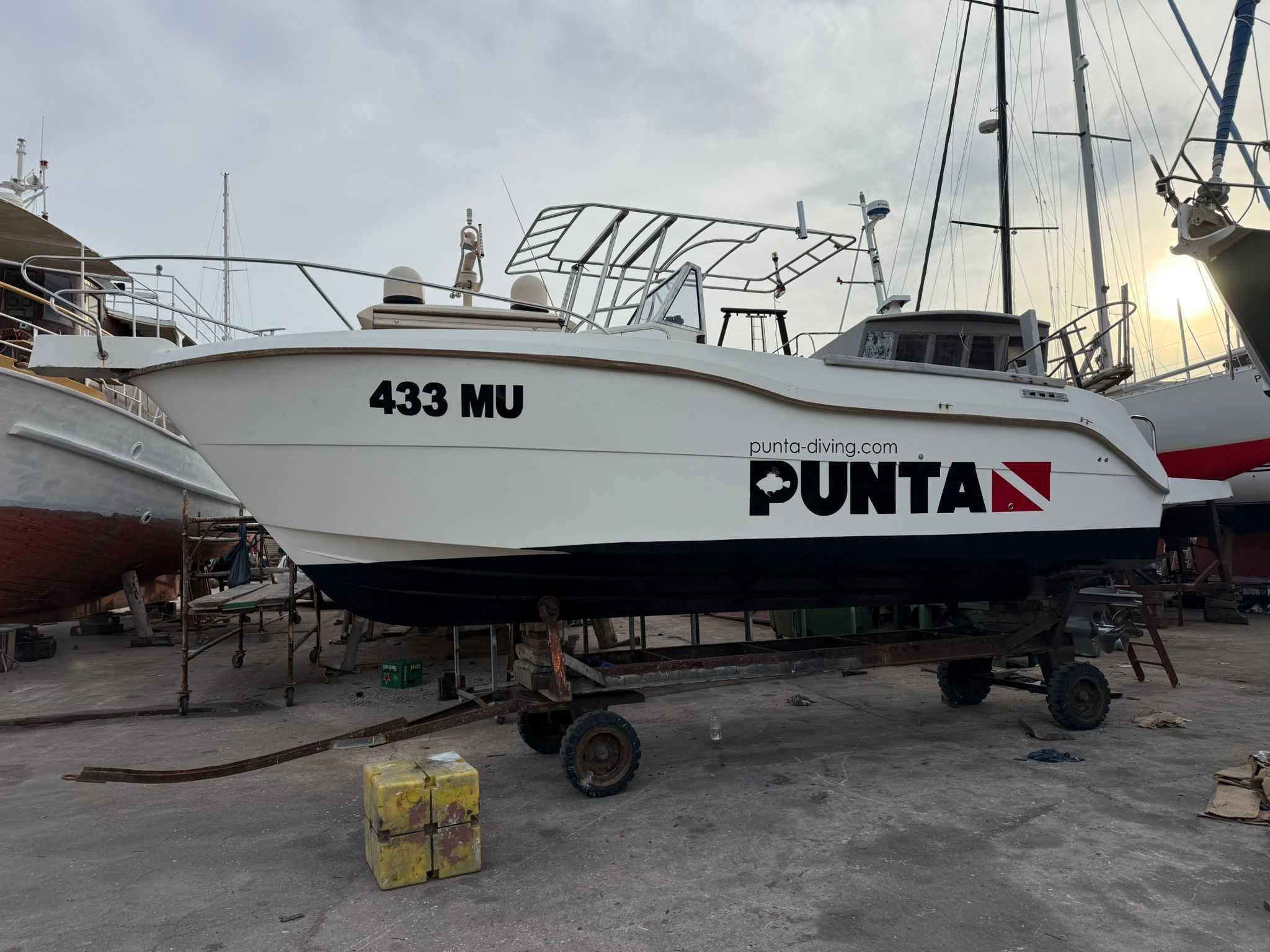 Punta 1 dry dock